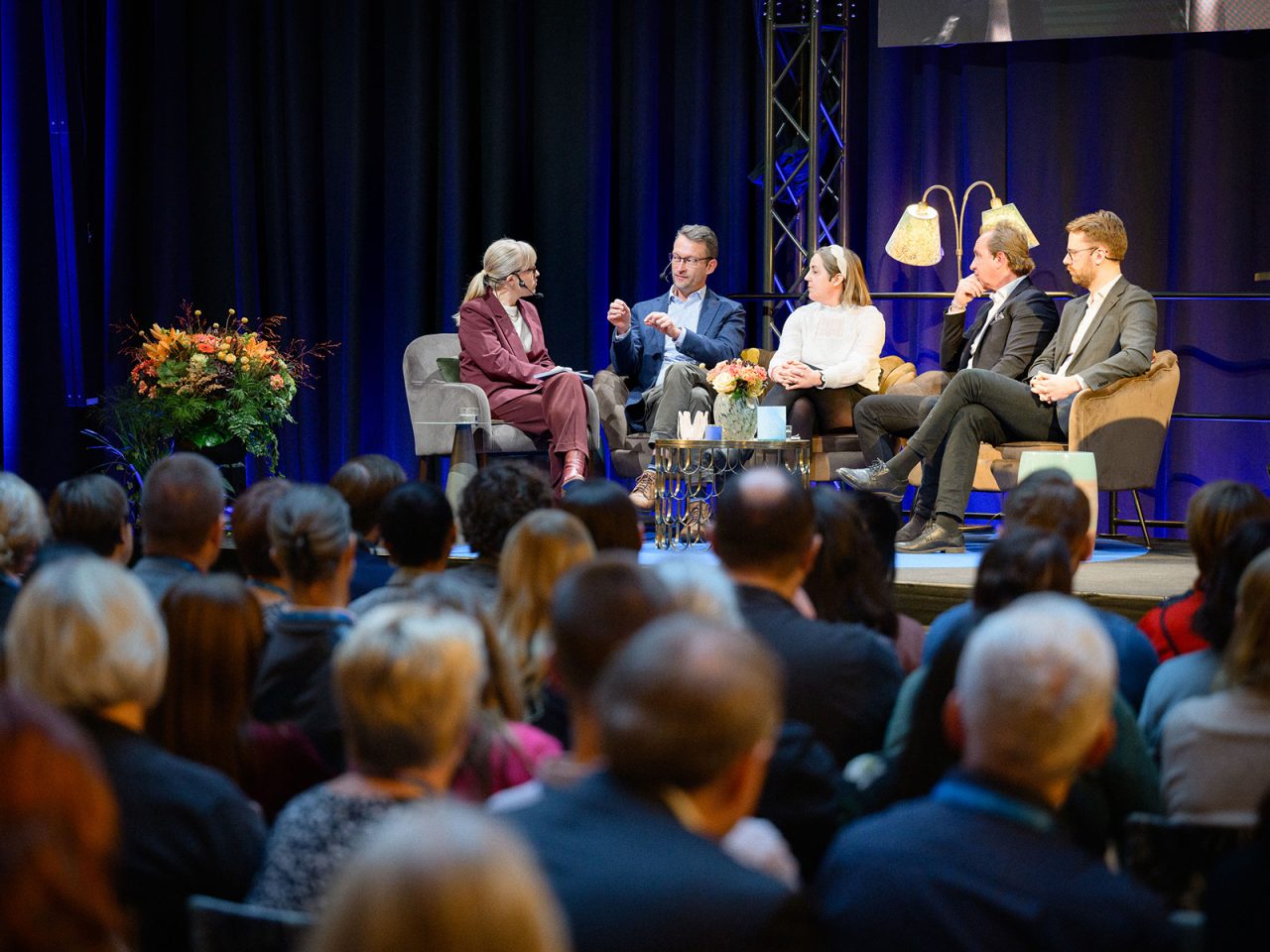 USA-panelen på Tulldagen 2024, bestående av Henrik Isaksson, Sara Överby, Stefan Åsberg och Carl Bergkvist, modererad av Tove Hanell. Foto: Daniel Ivarsson.