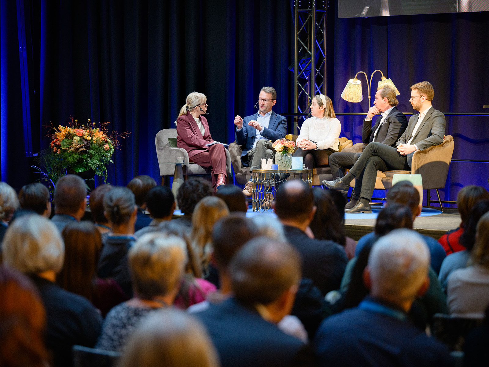 USA-panelen på Tulldagen 2024, bestående av Henrik Isaksson, Sara Överby, Stefan Åsberg och Carl Bergkvist, modererad av Tove Hanell. Foto: Daniel Ivarsson.
