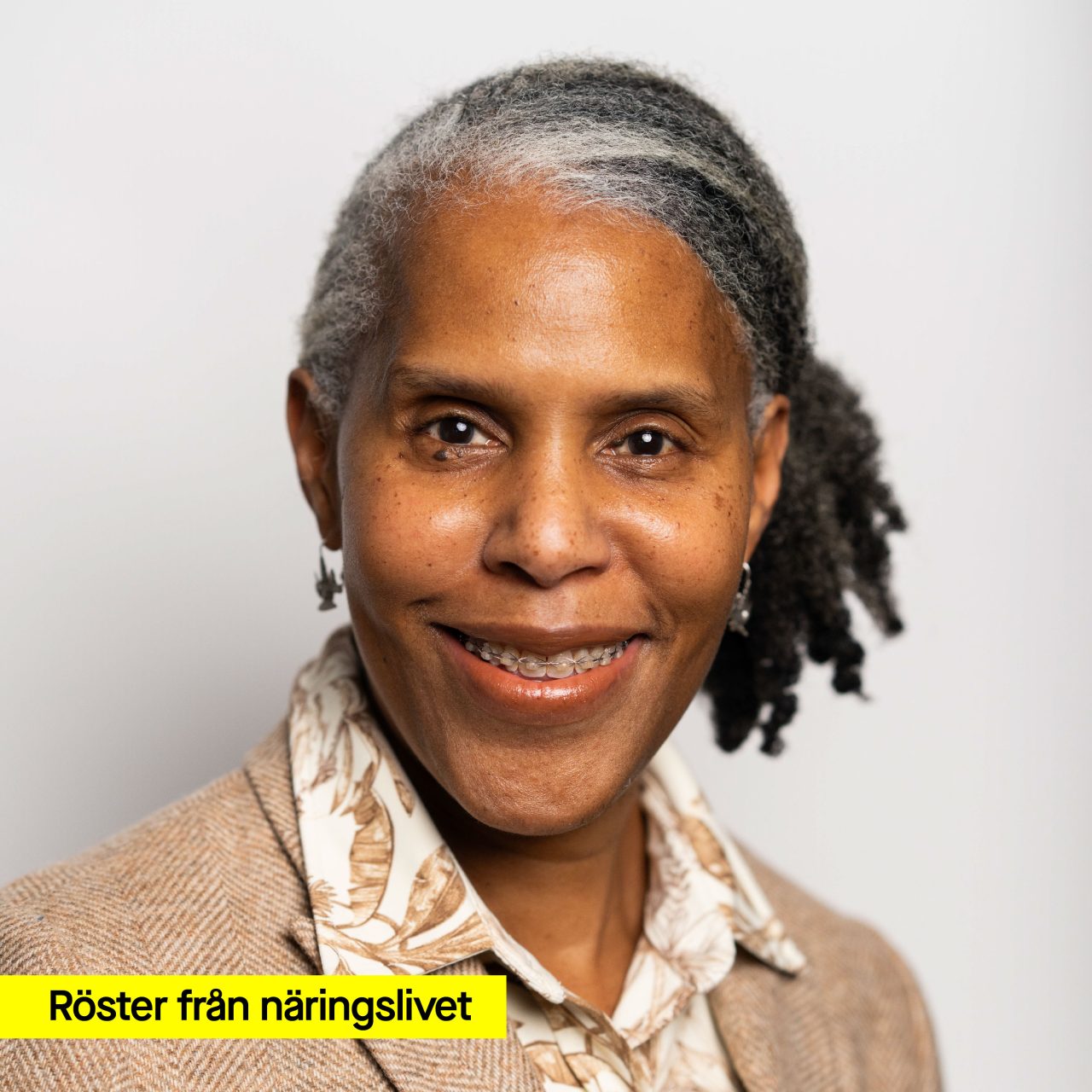Porträtt på Yvette Dennis